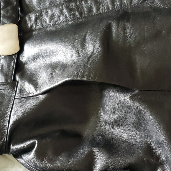 Leather coat - Picture 2 of 6